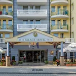 Palace 4*