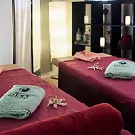מלון Palace 4*
