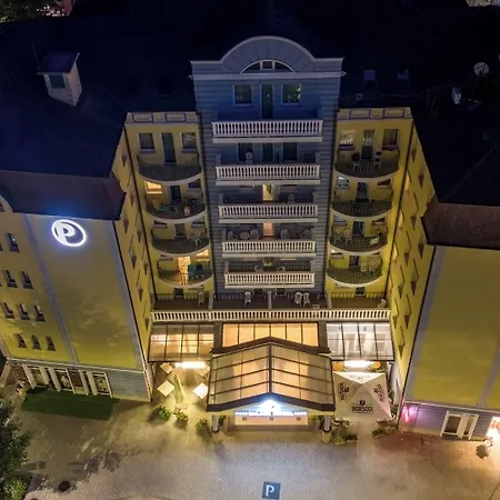 Palace 4*