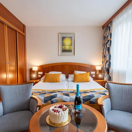 Ξενοδοχείο Palace 4*