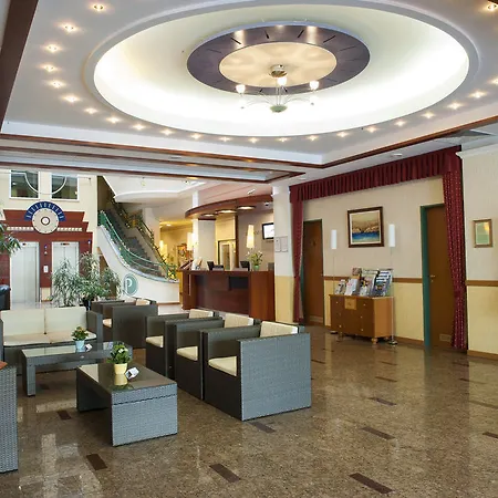 Palace Hotel