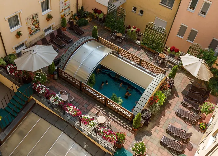 Palace Hotel