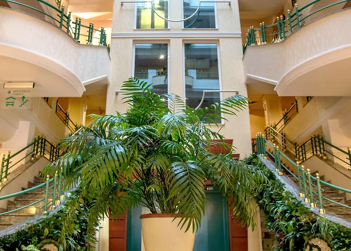 Hotel Palace